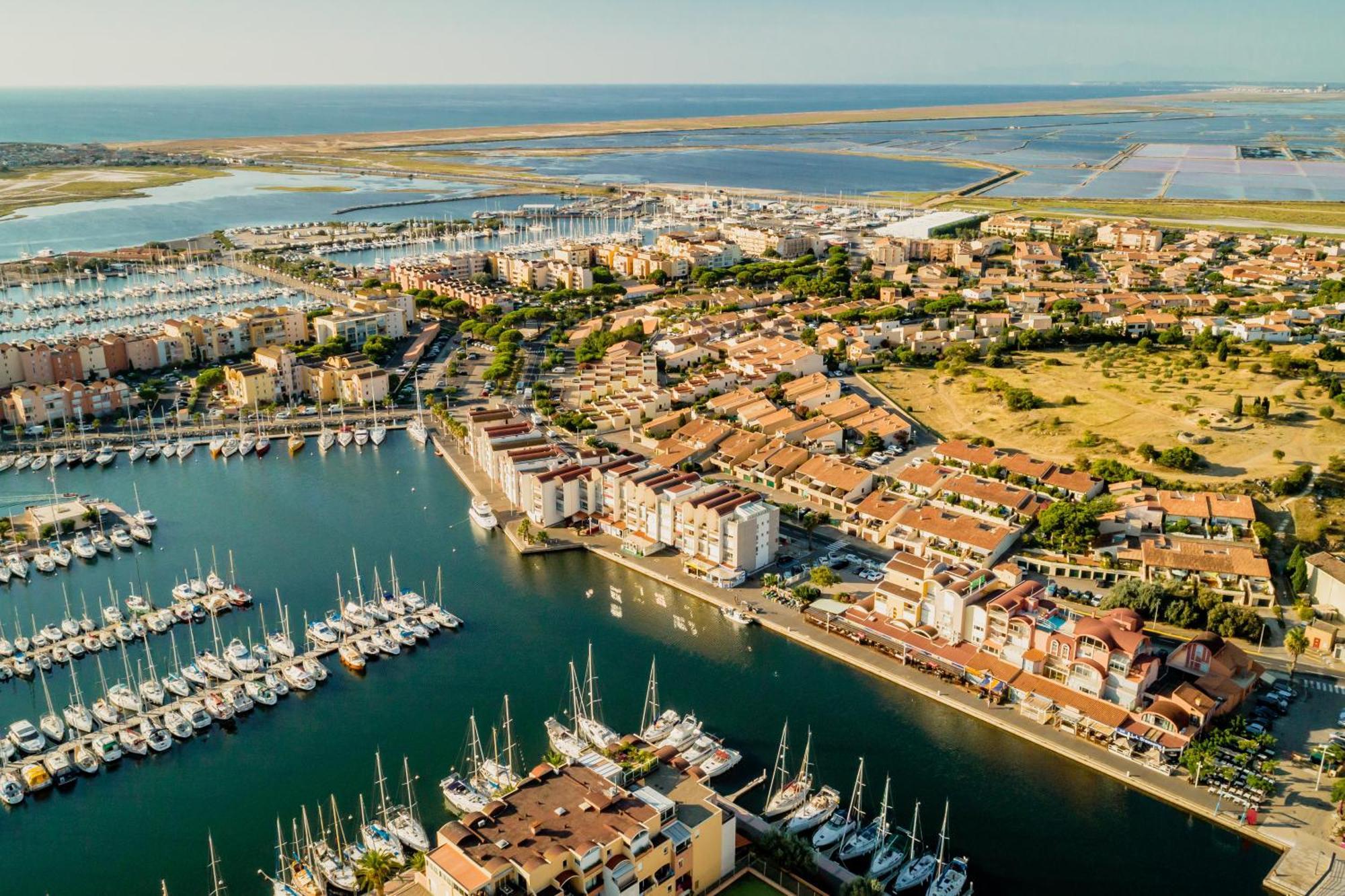 Hotel Port Beach Gruissan Exterior photo